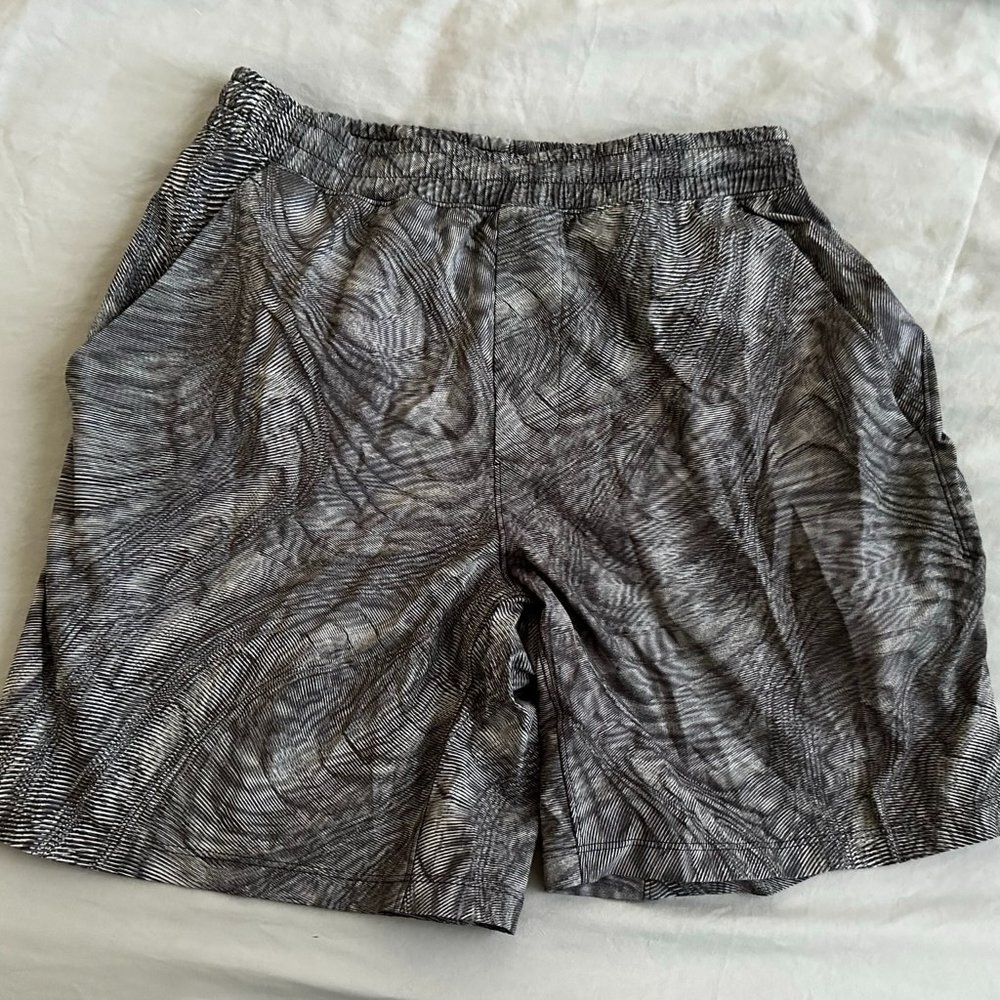 Lululemon Pace Breaker Short 7" Linerless